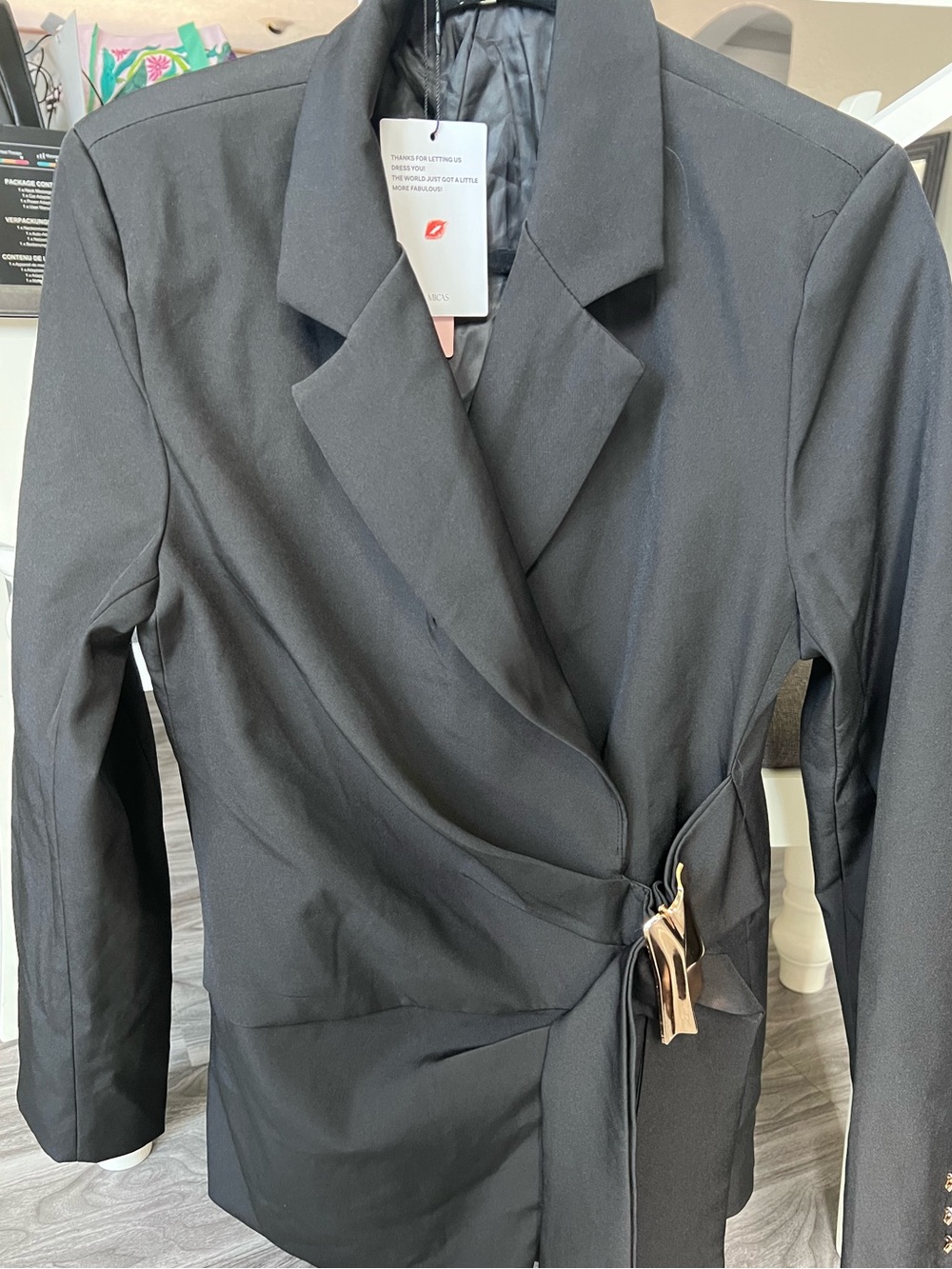 Women's Black Tailored Blazer with Sculpted Wrap and Gold Accent - Picture 5 of 8